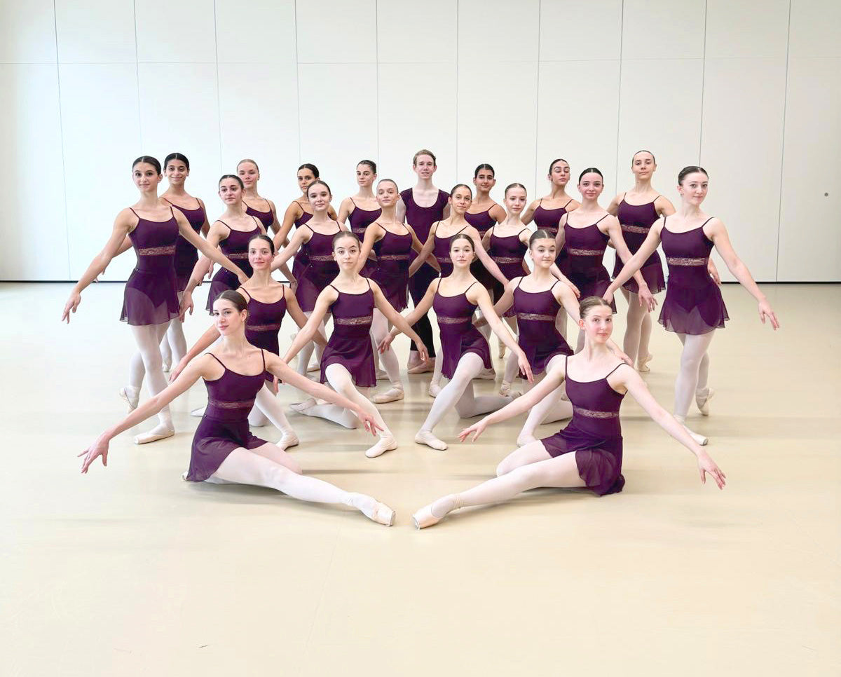 Divise da Balletto: DellaLo' Veste i giovani talenti dell'International Ballet Program