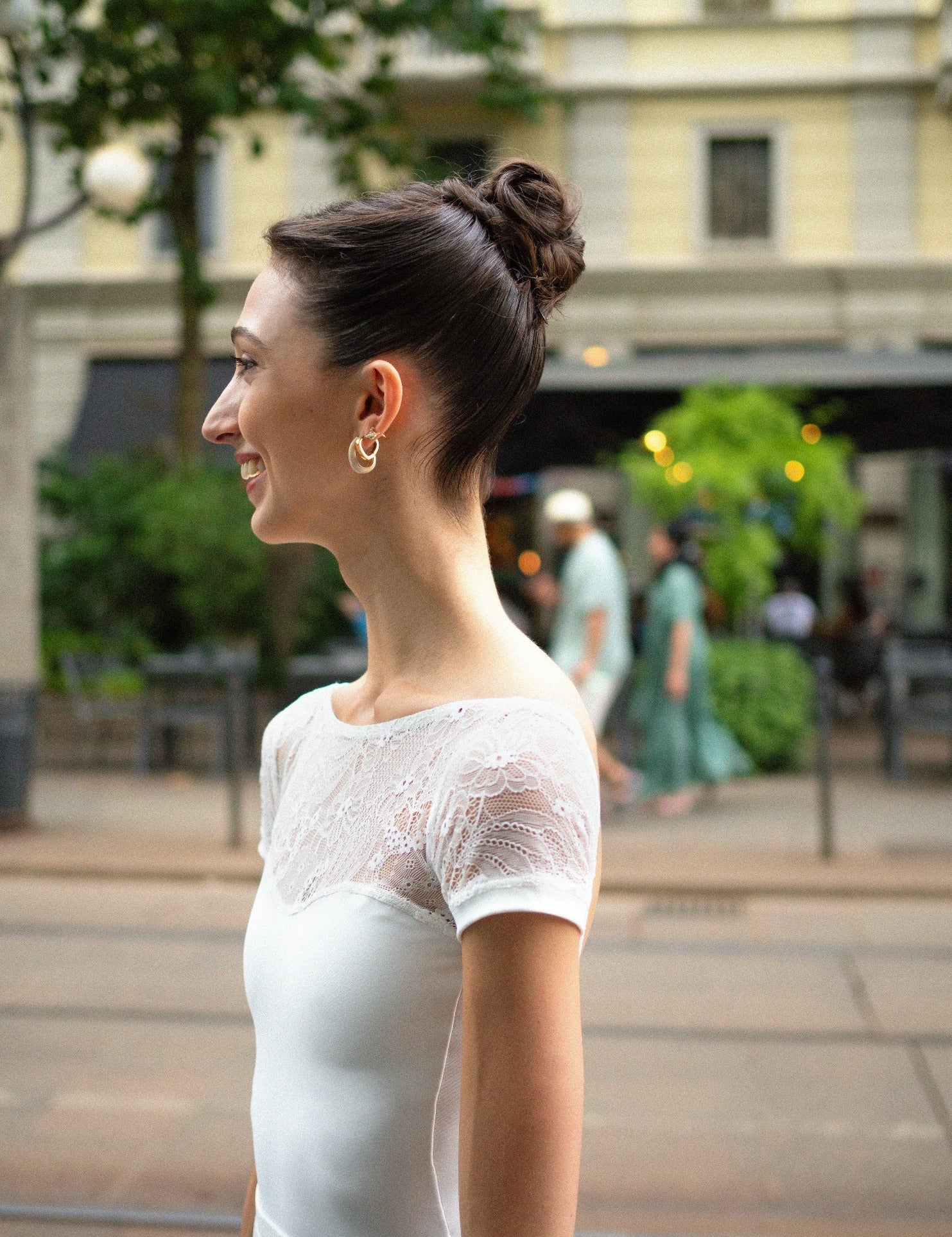 BallerinainMilan-Minerva-whiteleotard_09.jpg