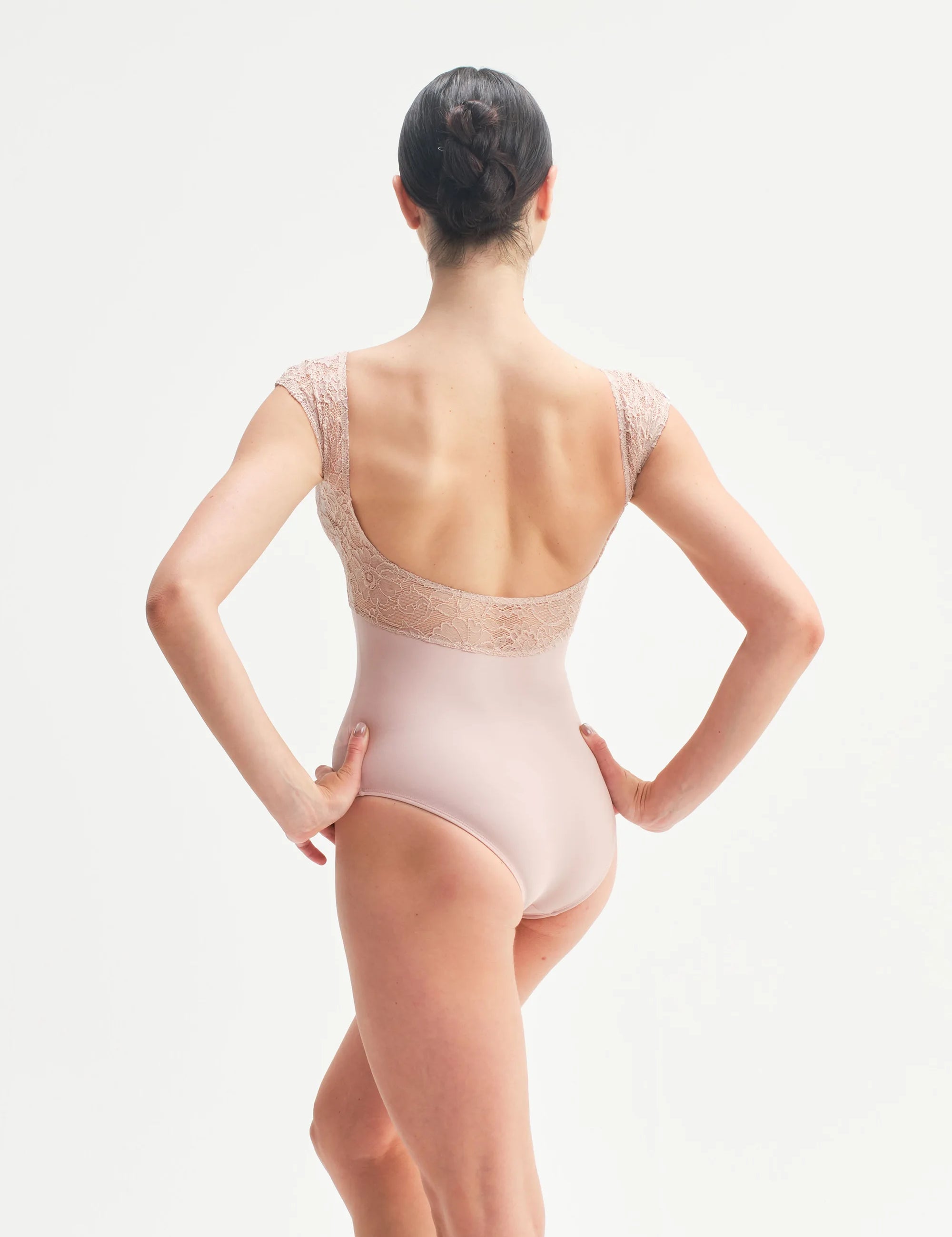 MinervaDI2021RoseB-DellaLoLeotard.webp